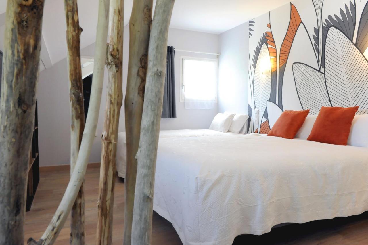 Logis Hotel L'Ayguelade Bielle Luaran gambar