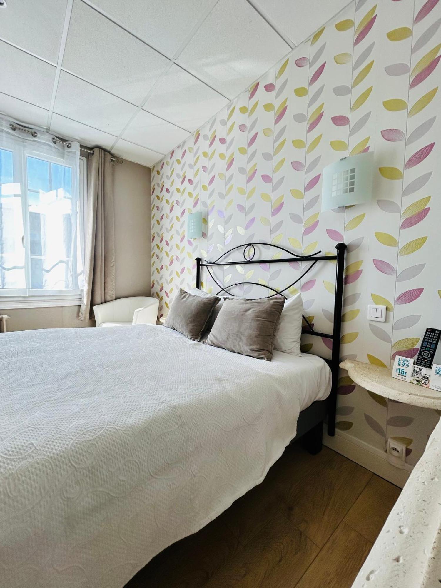 Logis Hotel L'Ayguelade Bielle Luaran gambar